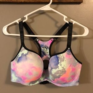 NWOT VS PINK ULTIMATE PUSH UP SPORTS BRA